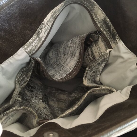 Rough & Tumble Brown N/S Slouchy Hobo with Adjustable Strap - Picture 4 of 10